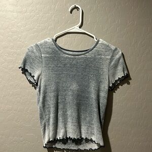 Gray distressed american eagle top/Size XS